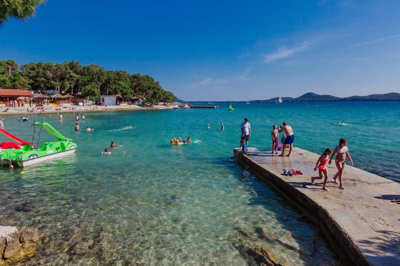 ביוגראד נה מורו Glamping Beach Soline מראה חיצוני תמונה