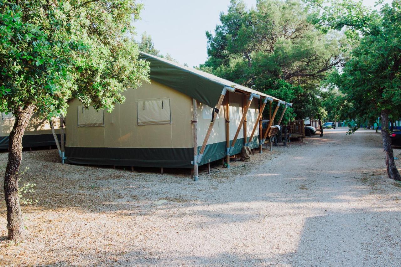 ביוגראד נה מורו Glamping Beach Soline מראה חיצוני תמונה