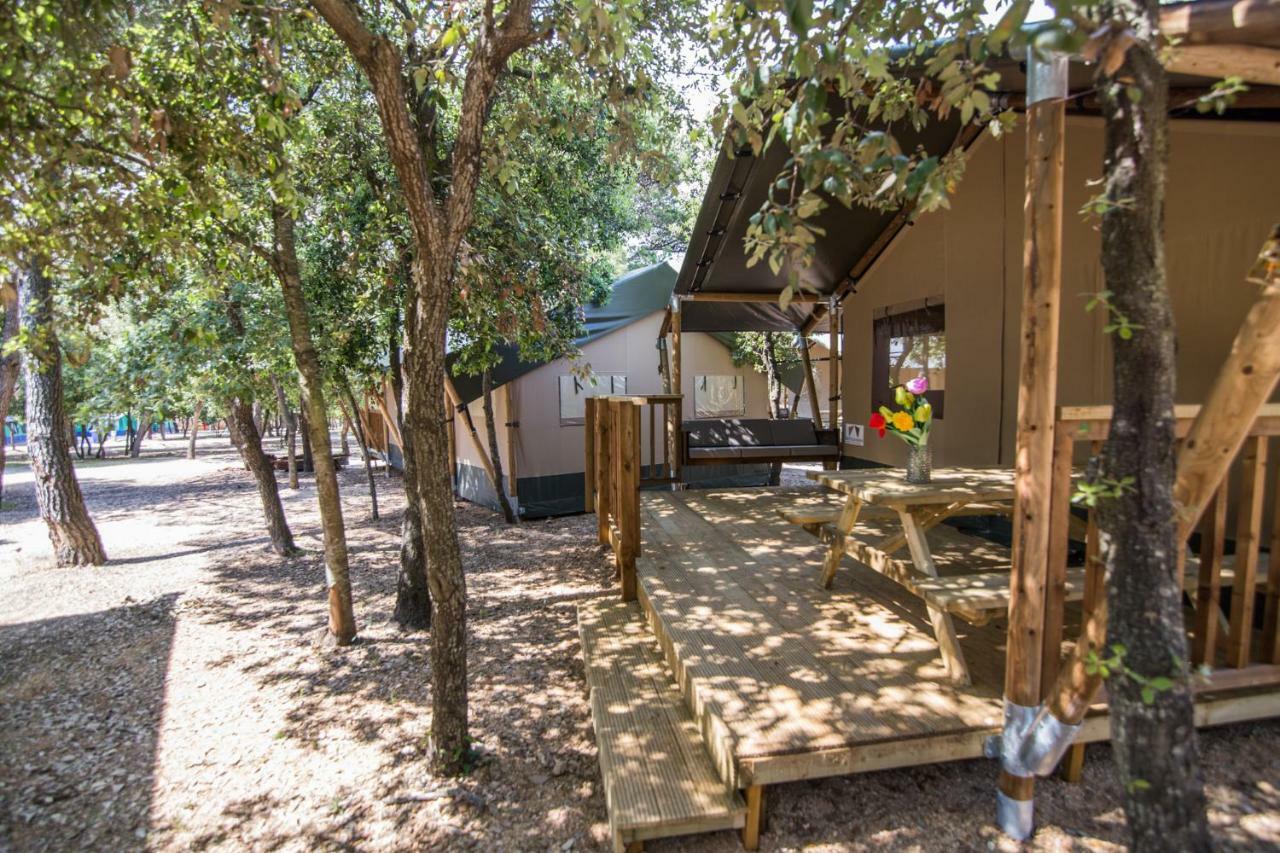 ביוגראד נה מורו Glamping Beach Soline מראה חיצוני תמונה